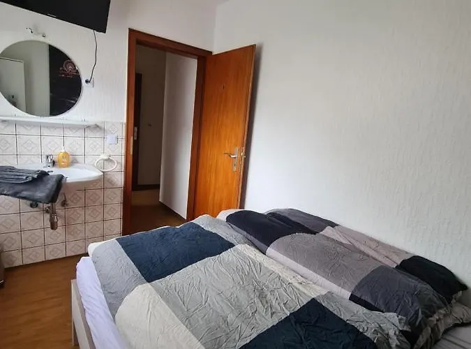 ゲストハウス Larifari Drees